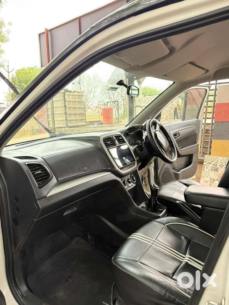 Maruti Suzuki Brezza 2016 Diesel Well Maintained