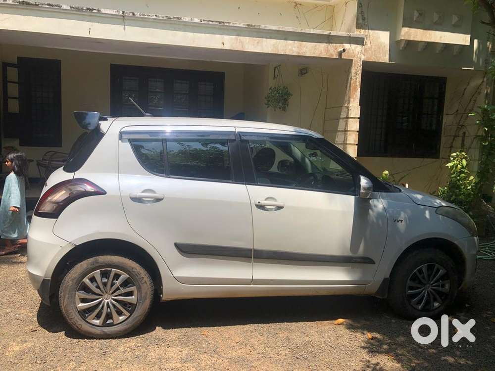 Maruti Suzuki Swift Vxi 2016 | Petrol | Manual | Excellent Condition