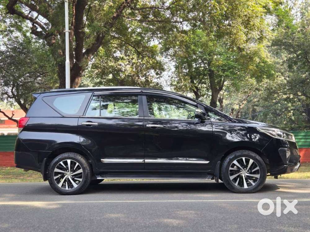 Toyota Innova Crysta [2020-ongoing] 2.4 Zx 7 Str, 2022, Diesel