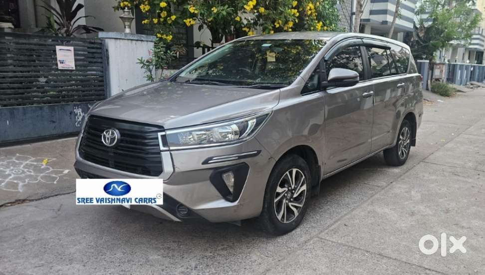 Toyota Innova Crysta 2.4 G Mt 7 Str, 2022, Diesel