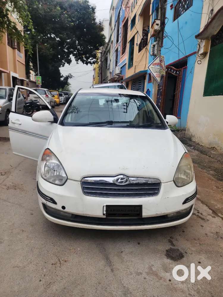 Hyundai Verna Sx 2010