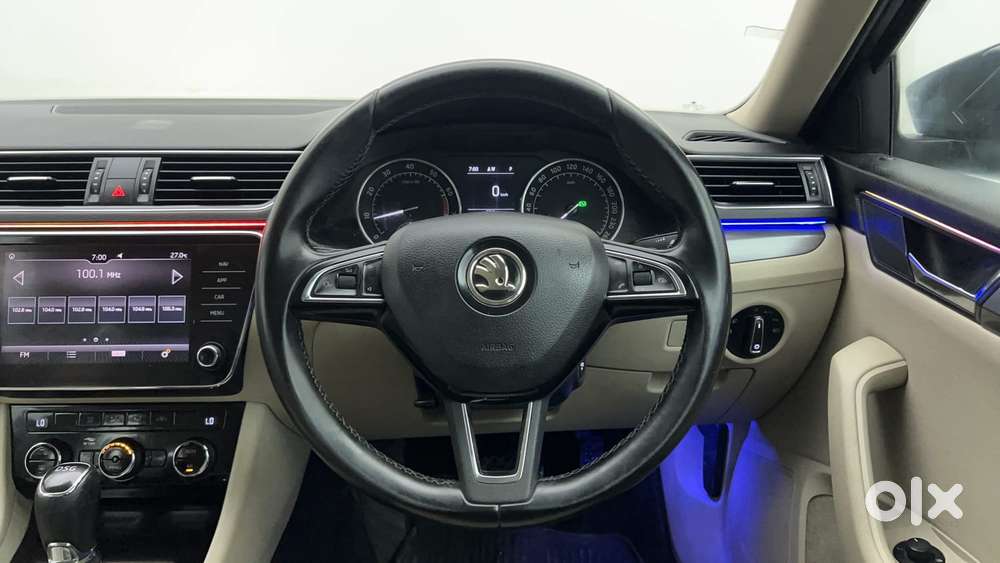 Skoda Superb Style 1.8 Tsi At, 2018, Petrol