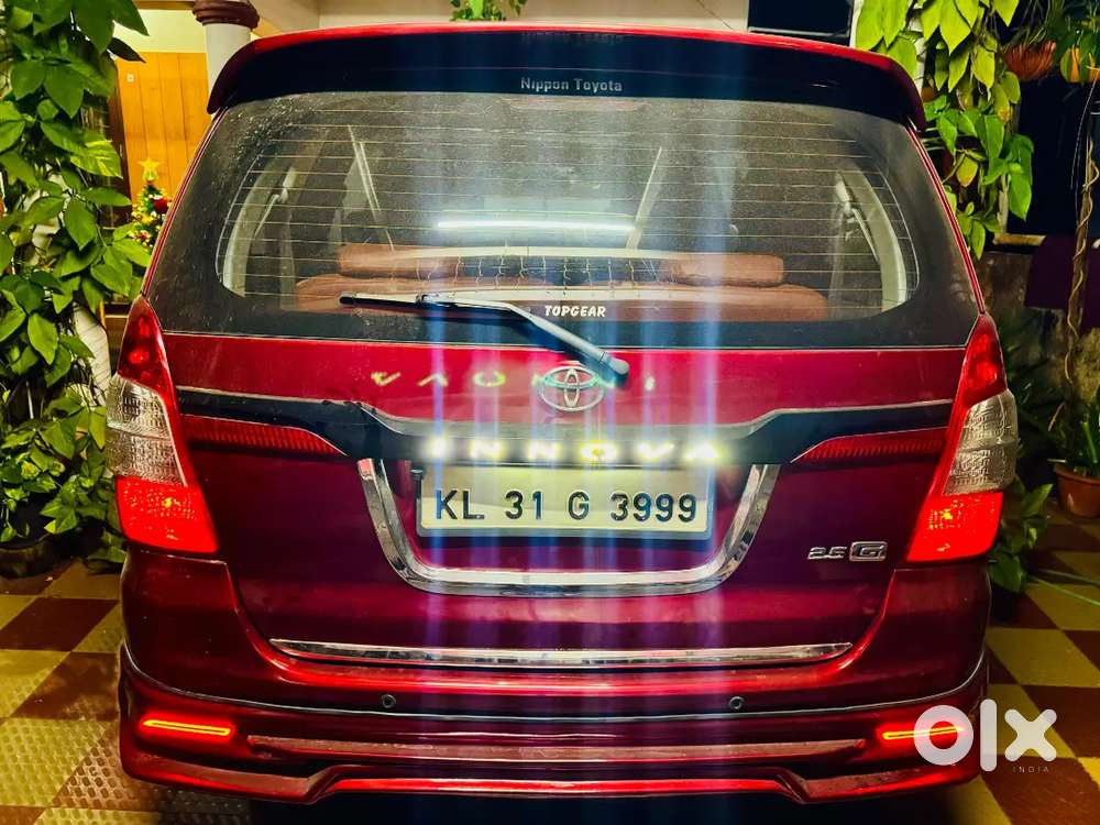 Toyota Innova 2014, Original Kerala Showroom Service