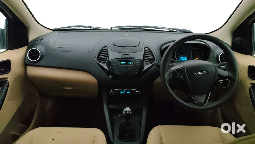 Ford Figo Aspire Titanium, 2016, Petrol