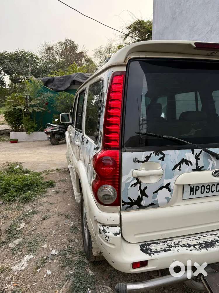 Mahindra Scorpio Classic 2008 Diesel 130000 Km Driven