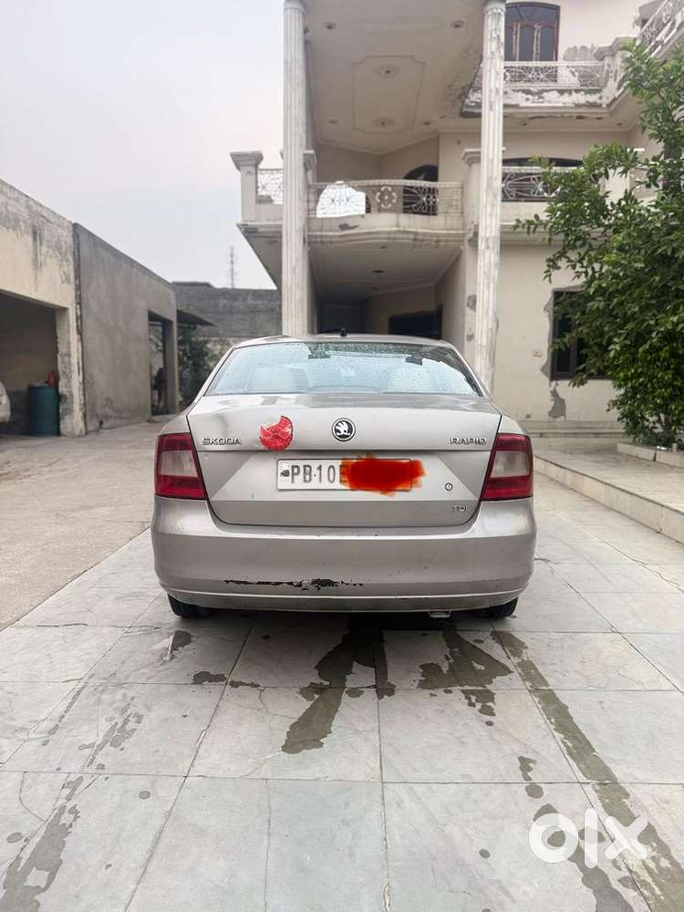 Skoda Rapid 2013