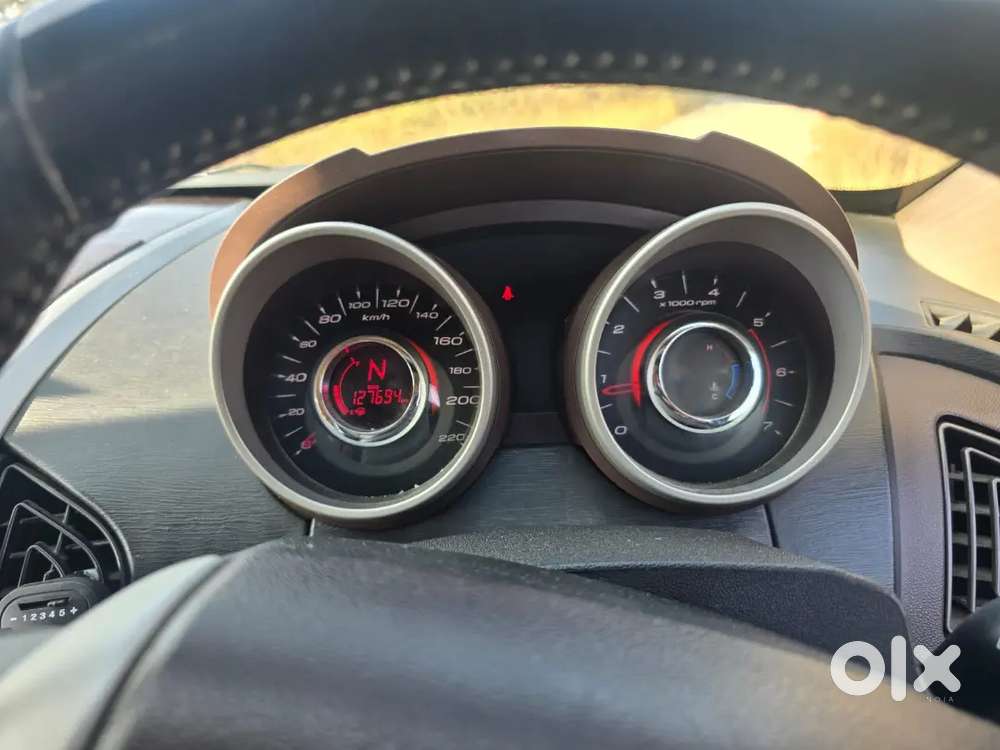 Mahindra Xuv500 2014