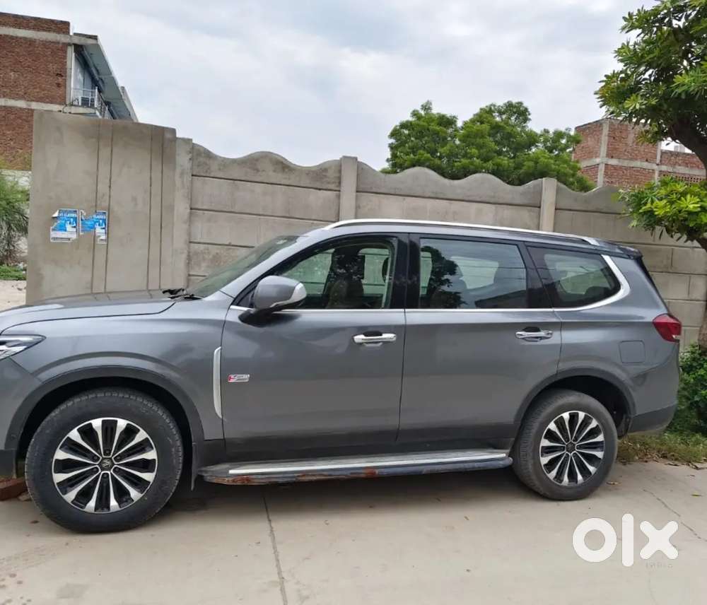 Mg Gloster Diesel 2021 Automatic 52000 Km Blackstorm