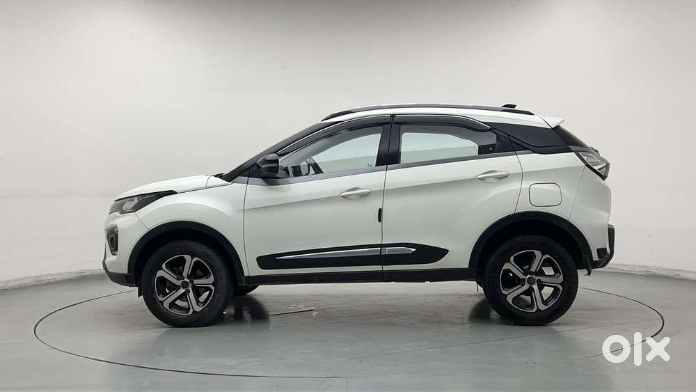 Tata Nexon 1.5 Revotorq Xza Plus S Amt, 2022, Petrol
