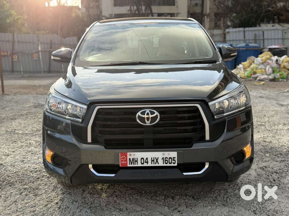 Toyota Innova Crysta 2.8 Gx At 8 Seater, 2017, Diesel