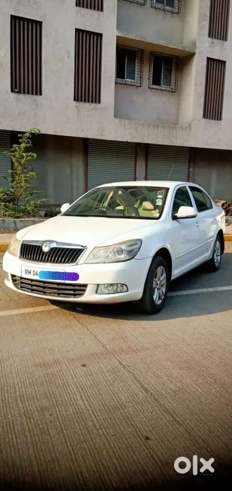 Skoda Laura 2010 Argent Sell