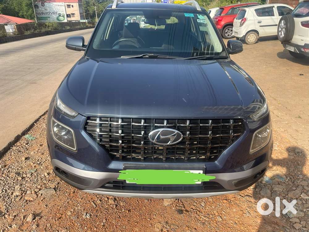 Hyundai Venue 2020 Petrol Well Maintained