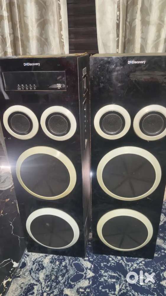 Blue tooth speakers