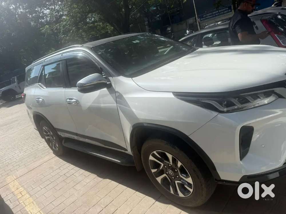 Toyota Fortuner Legender 2024 Diesel