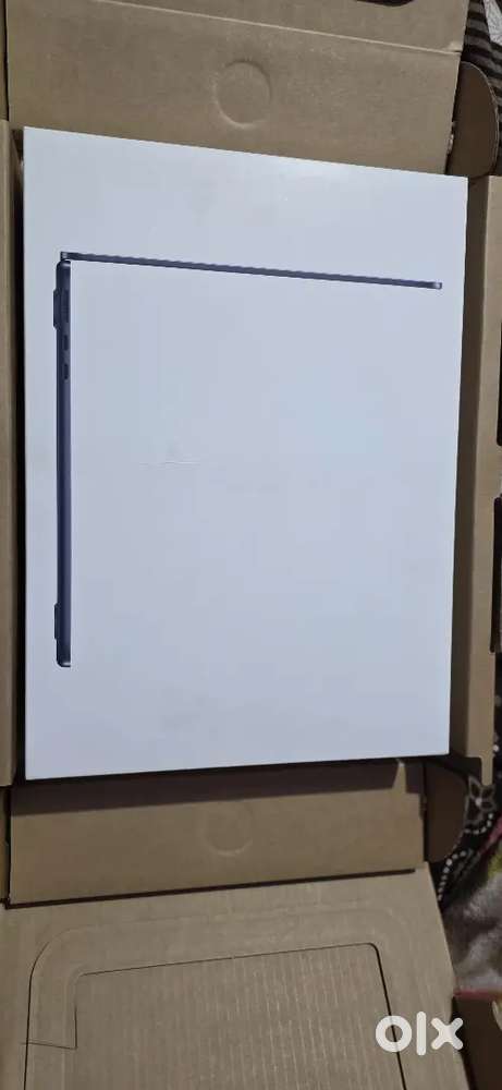 Newly Macbook Air m5 with Apple care plus