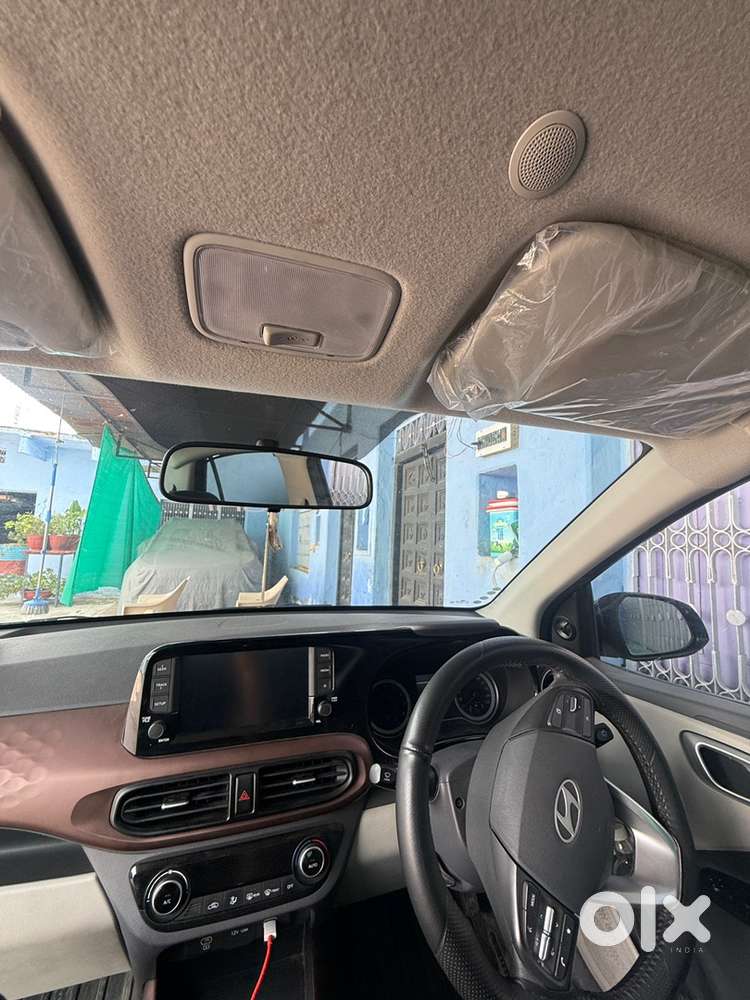 Hyundai Aura Cng & Hybrids Well Maintained
