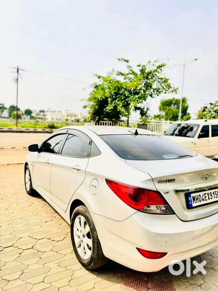 Hyundai Verna Sx Crdi 2011 Model