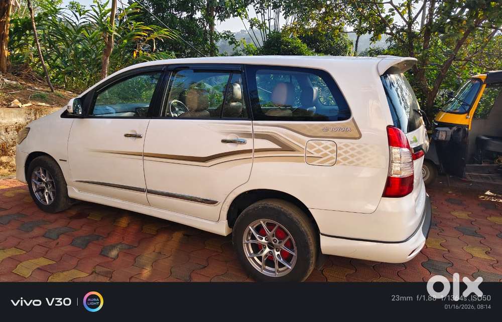 Toyota Innova 2.5 Z Diesel 7 Seater, 2014, Diesel