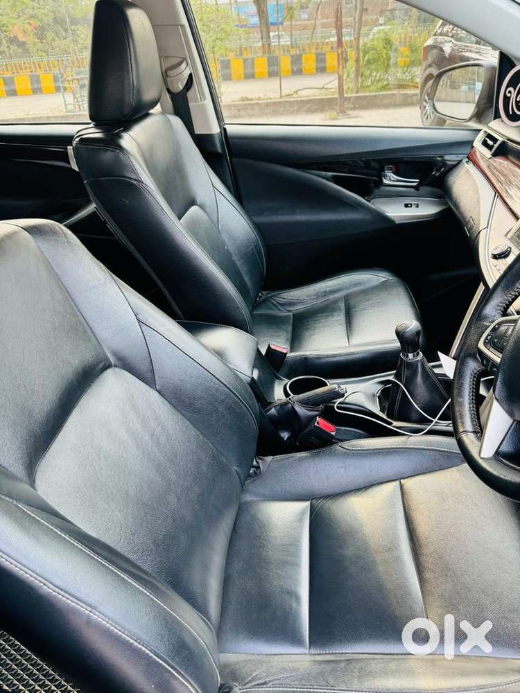 Toyota Innova Crysta 2016 Year