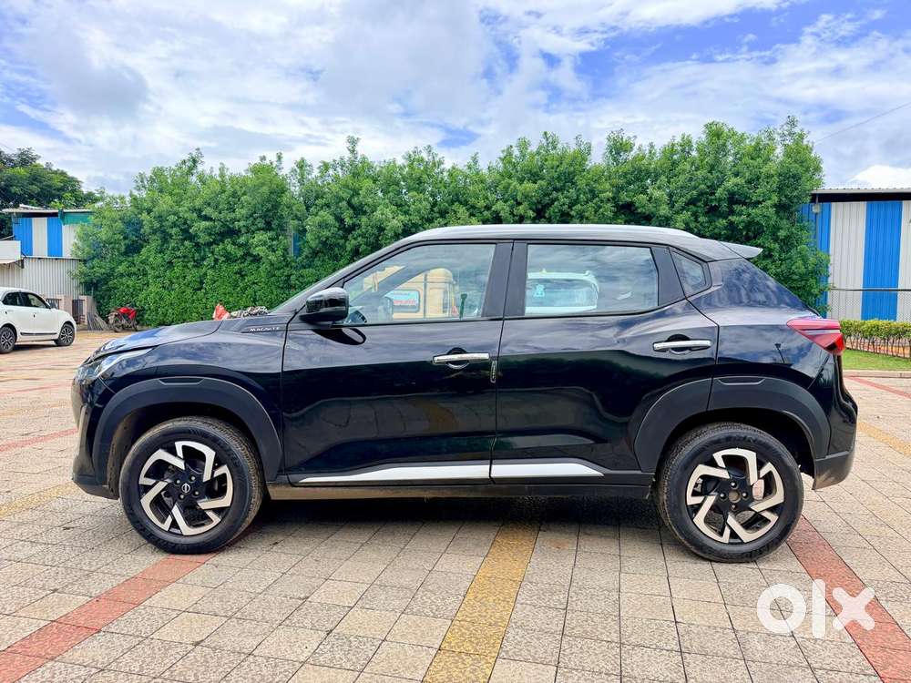 Nissan Magnite 1.0 Xv Premium, 2023, Petrol