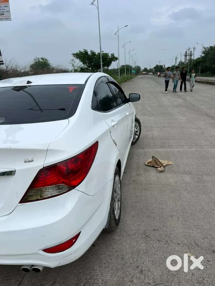 Hyundai Verna 2014 Manual