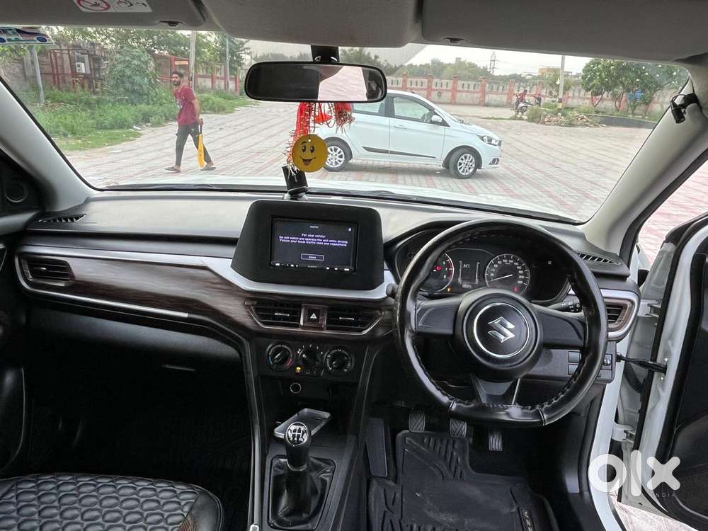 Maruti Suzuki Brezza 1.5 Lxi Smart Hybrid, 2023, Petrol