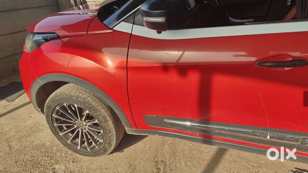 Tata Nexon Cng Feeting 2020 Petrol 119000 Km Driven