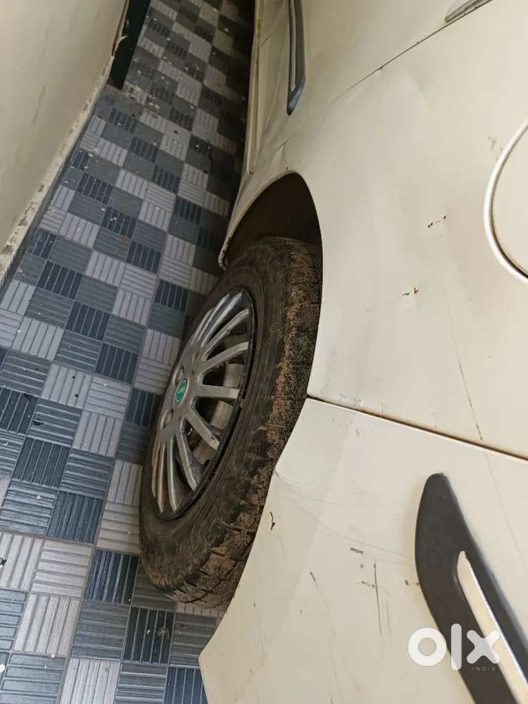 Hyundai Eon 2012 Dlight+