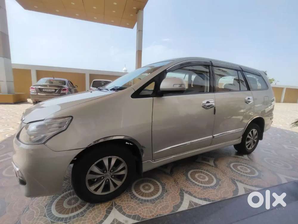Toyota Innova 2015 Diesel 155000 Km Driven