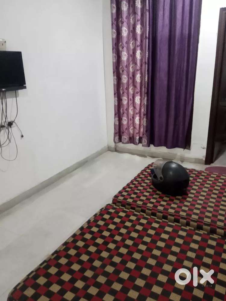 Two seater pg with food for boys phase. 3B1 mohali. PG & Guest Houses 1698811157