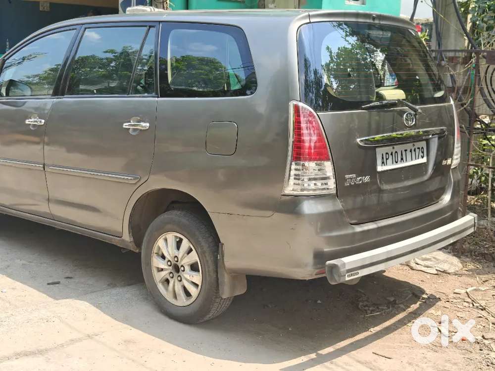Toyota Innova 2009 Diesel 144246 Km Driven