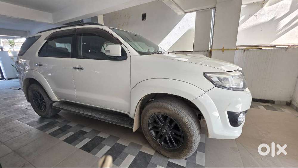 Toyota Fortuner For Sale 4×4 Manual In Good Condition