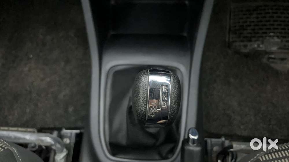 Renault Triber Rxz Easy-r Amt, 2023, Petrol