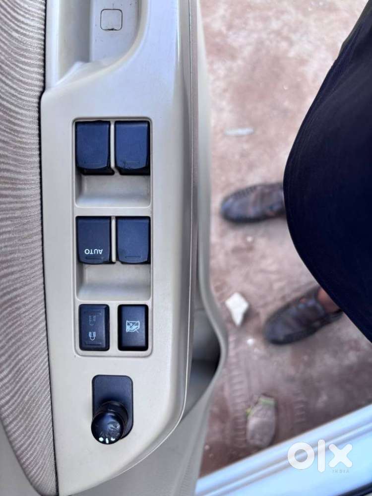 Maruti Suzuki Ertiga Zxi, 2013, Petrol