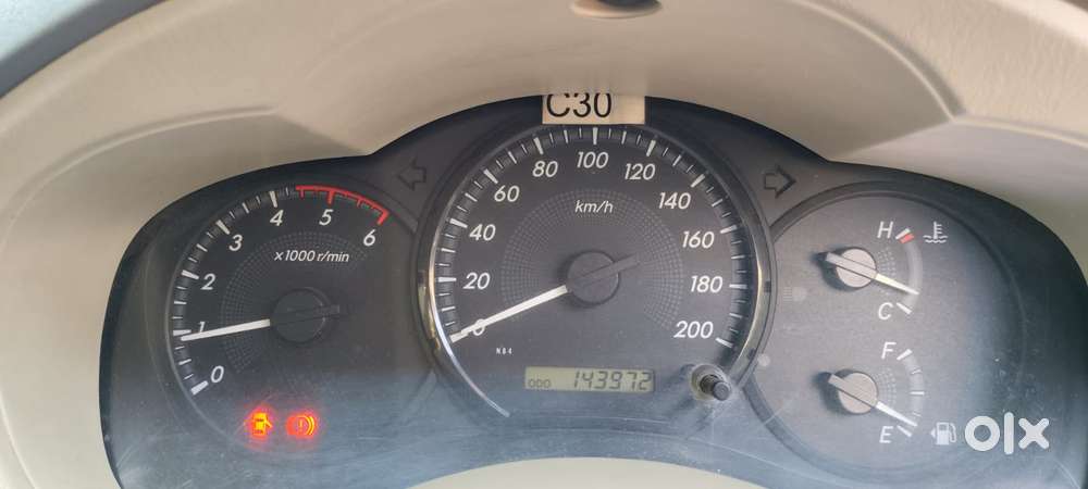 Toyota Innova 2.5 G (diesel) 8 Seater Bs Iv, 2014, Diesel