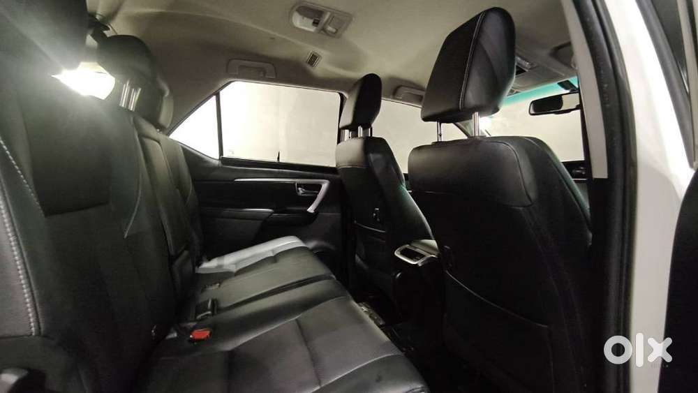 Toyota Fortuner 4x2 At 2.7 Petrol, 2024, Petrol