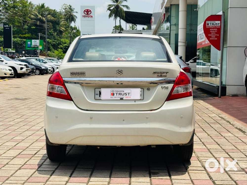 Maruti Suzuki Swift Dzire 1.2 Vxi Bsiv, 2016, Petrol