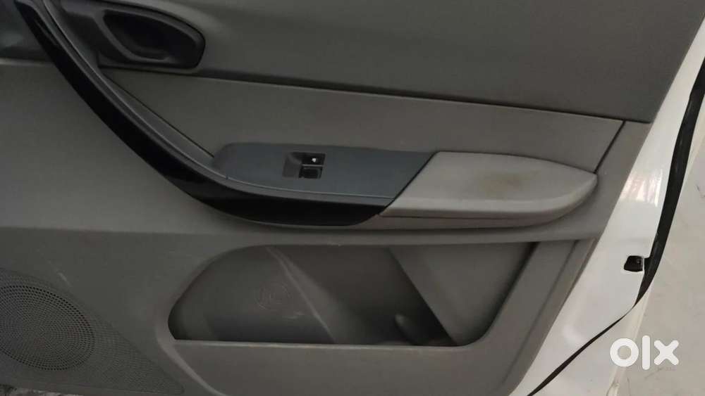 Tata Tigor Xe, 2021, Petrol