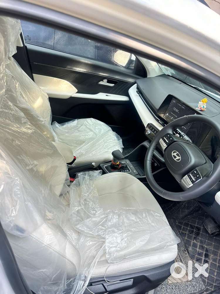 Hyundai Verna 1.5 Sx Vtvt Ivt, 2023, Petrol