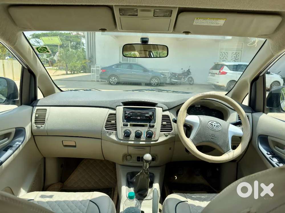 Toyota Innova 1st Owner 2014