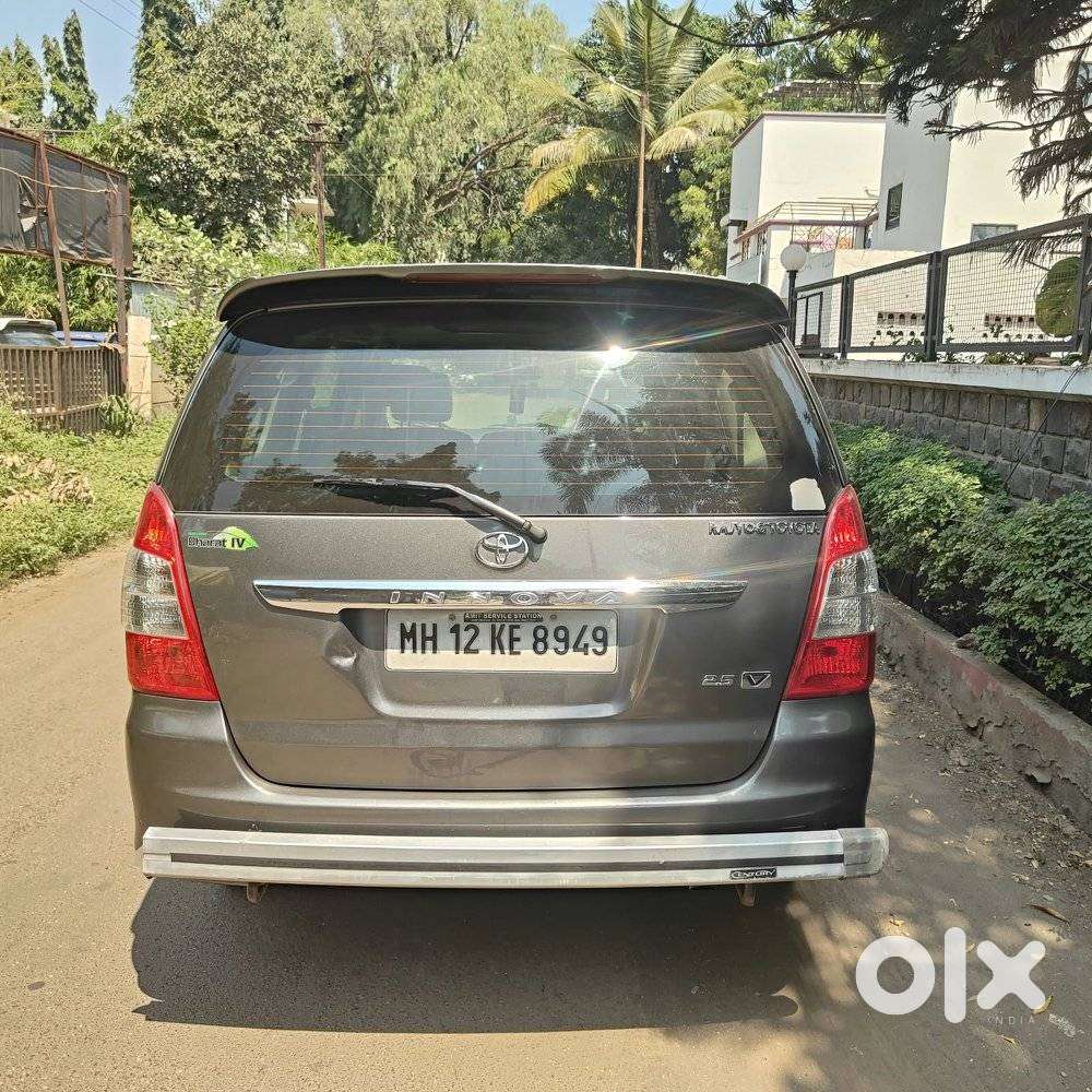 Toyota Innova 2.5 V 8 Str, 2013, Diesel