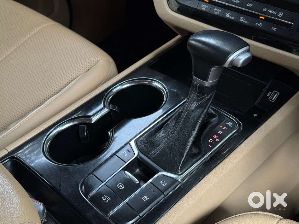 Kia Carnival Limousine Plus 7 Str, 2023, Diesel