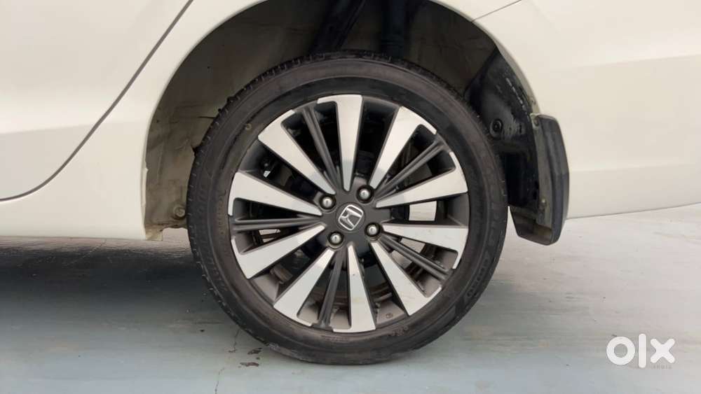 Honda City 1.5 Zx I-vtec Mt, 2023, Petrol