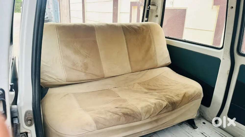 Maruti Suzuki Omni 2010 Seater Car