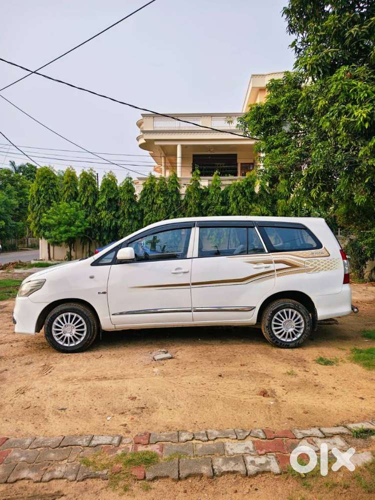 Toyota Innova 2.5 G (diesel) 7 Seater, 2015, Diesel