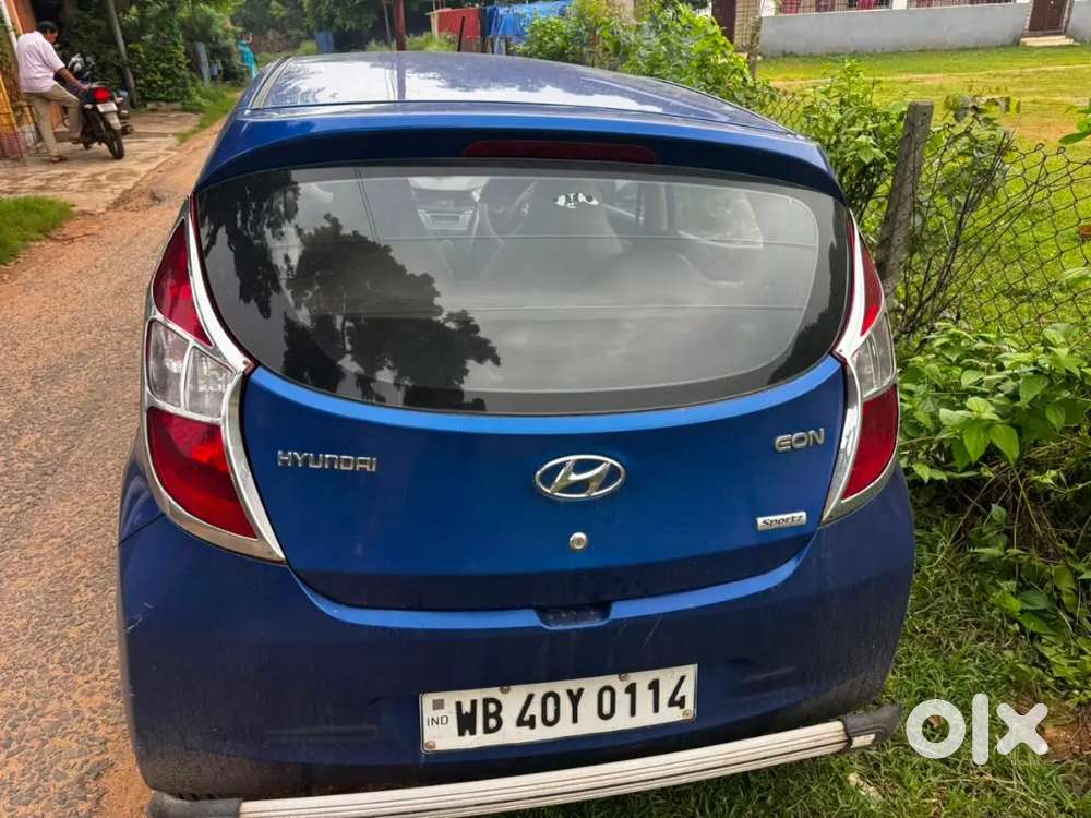 Hyundai Eon 0.8 Sportz 2013