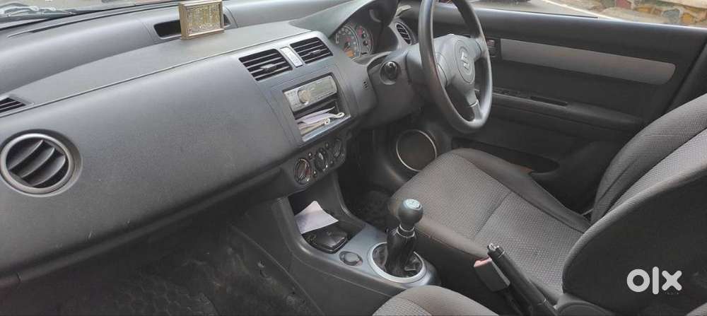 Maruti Suzuki Swift 2006 Petrol 56000 Km Driven