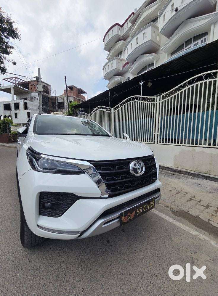 Toyota Fortuner 4x2 At 2.8 Diesel, 2021, Diesel
