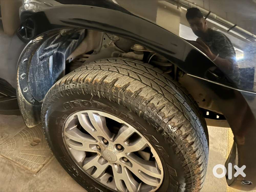 Ford Endeavour Titanium 3.2 4x4 At. Complete Showroom Maintained