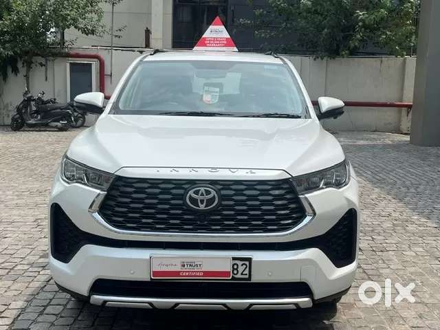 Toyota Innova Hycross 2.0 Vx Hybrid 7 Str, 2026, Petrol